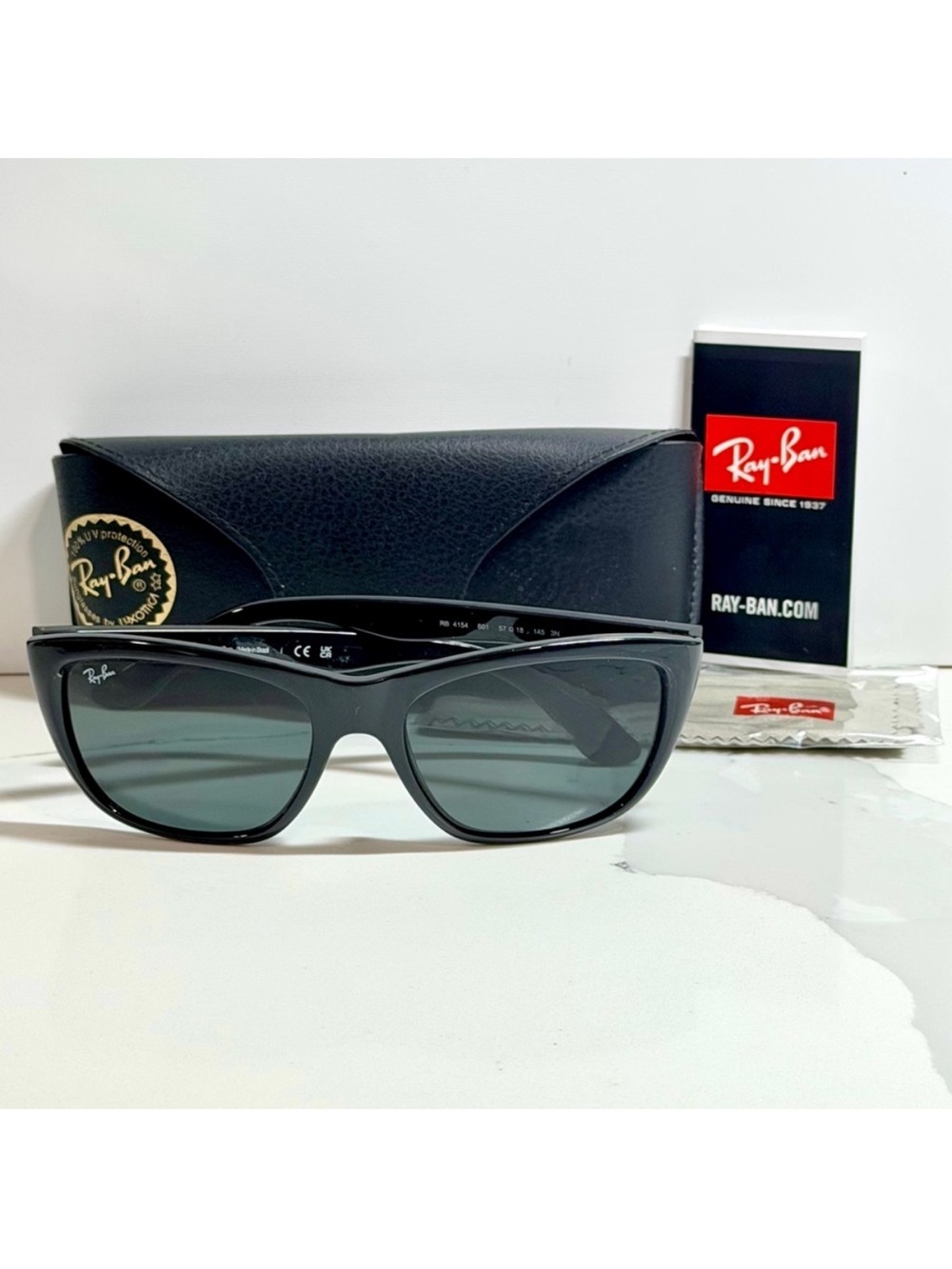 New Ray-Ban Modern Wayfarer Sunglasses (RB 4154)